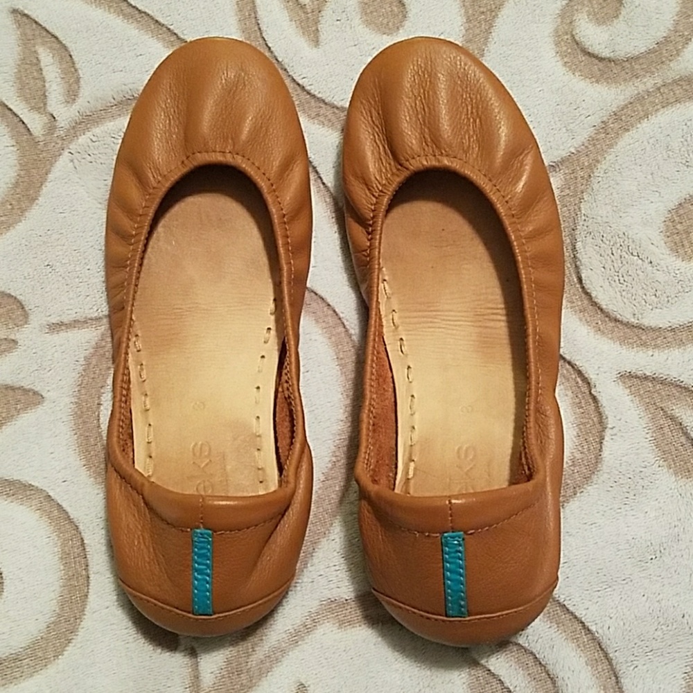 Tieks size 8 in Chestnut